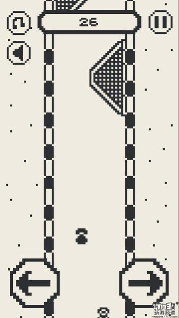 草纸色加黑白色画面的《奇异赛车》是款简陋的赛车游戏