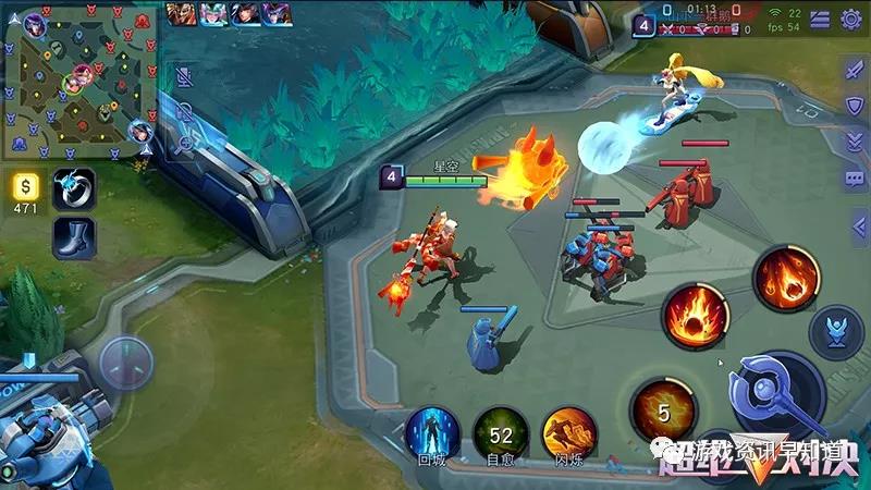 《超维对决》解说员现场播报，给大家更具沉浸感的赛事体验