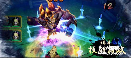 《花千骨》玩法丰富交互强，锁定方式上面采用了半锁定式